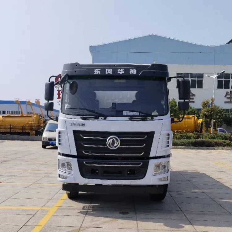 Dongfeng Huashen F5 12 Cubic Meter Sprinkler Truck Efficient Watering Cart