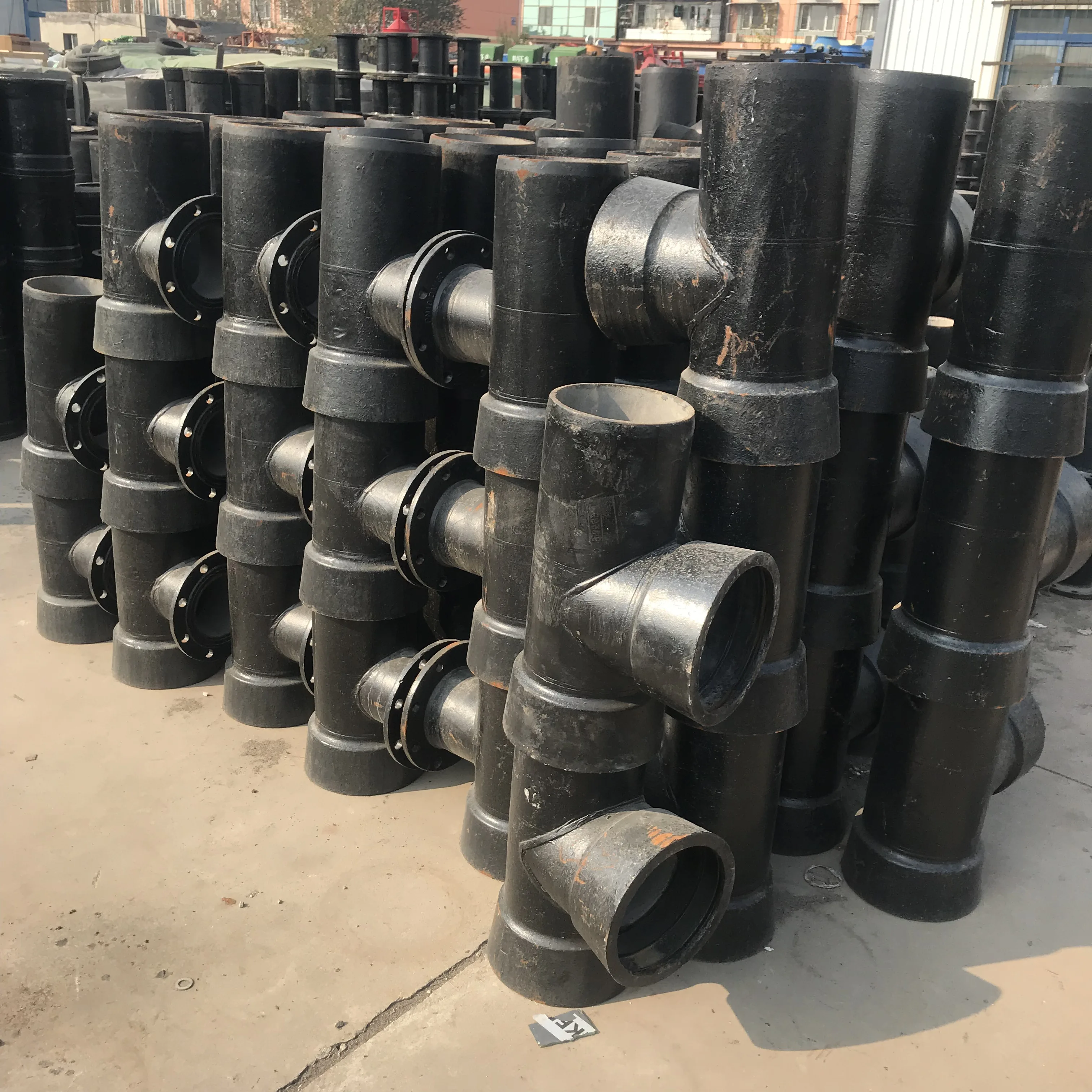 Hot sale Ductle Iron Flanged Pipe Fitting Reducing Tee PN10 PN16 PN25