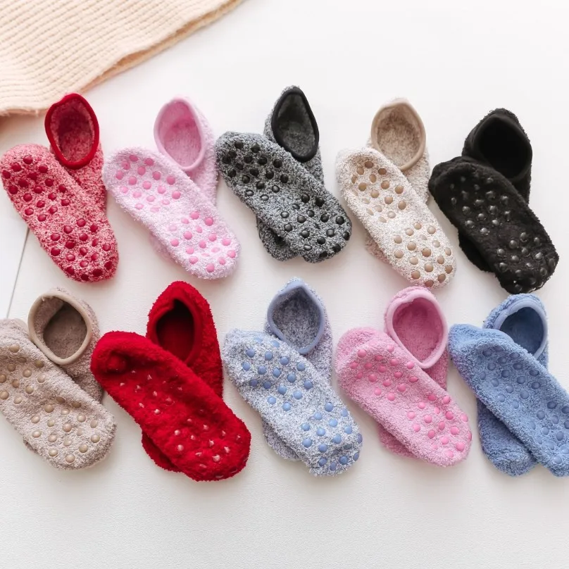 Custom Wholesale ankle soft cozy fluffy anti slip slipper floor socks