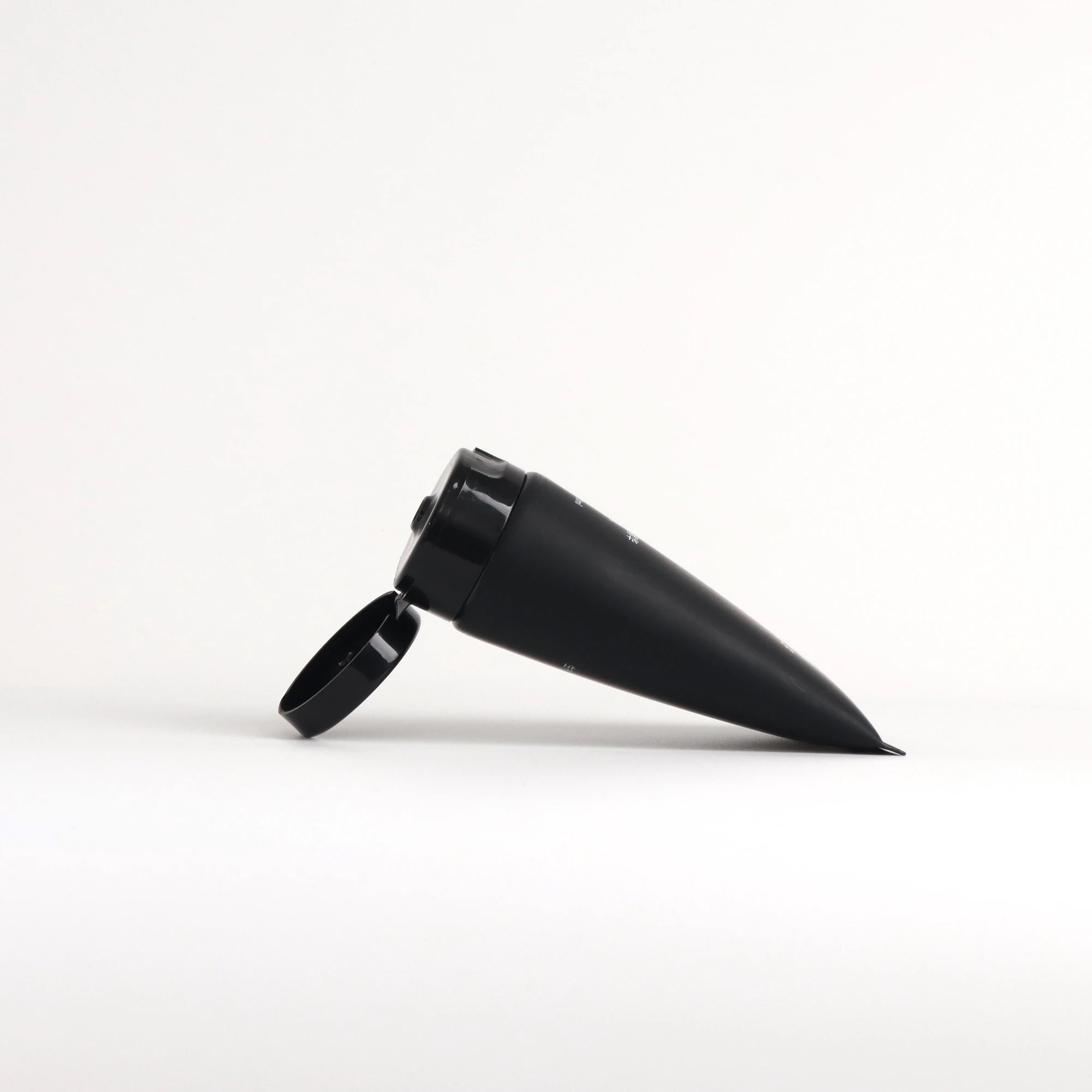 Empty 5ml 10ml 15ml 20ml 1oz 50ml 100ml Black White Pet Plastic Squeeze Tube Hand Cream Lotion Facial Cleanser Tube