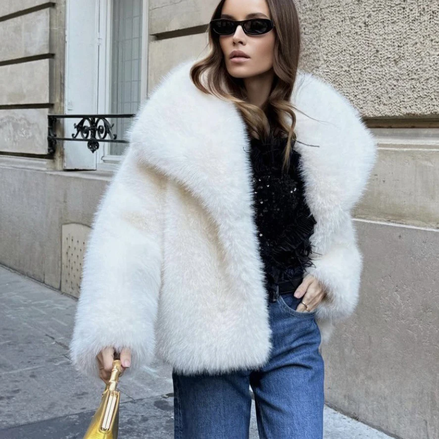 Fashion Soft Faux Fur Jacket Custom Long Sleeves Furry Wholesale Thick Warm Winter Fluffy Bubble Artificial Fur Coats for Women
