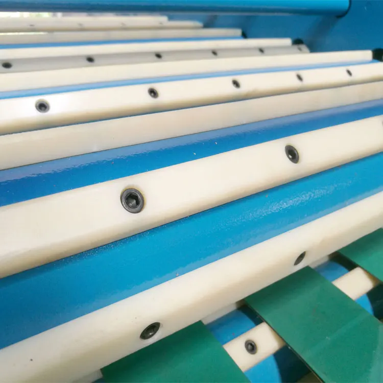 Automatic Pillow Cushion Flapping And Flatting Machine Pillow Beating Machine