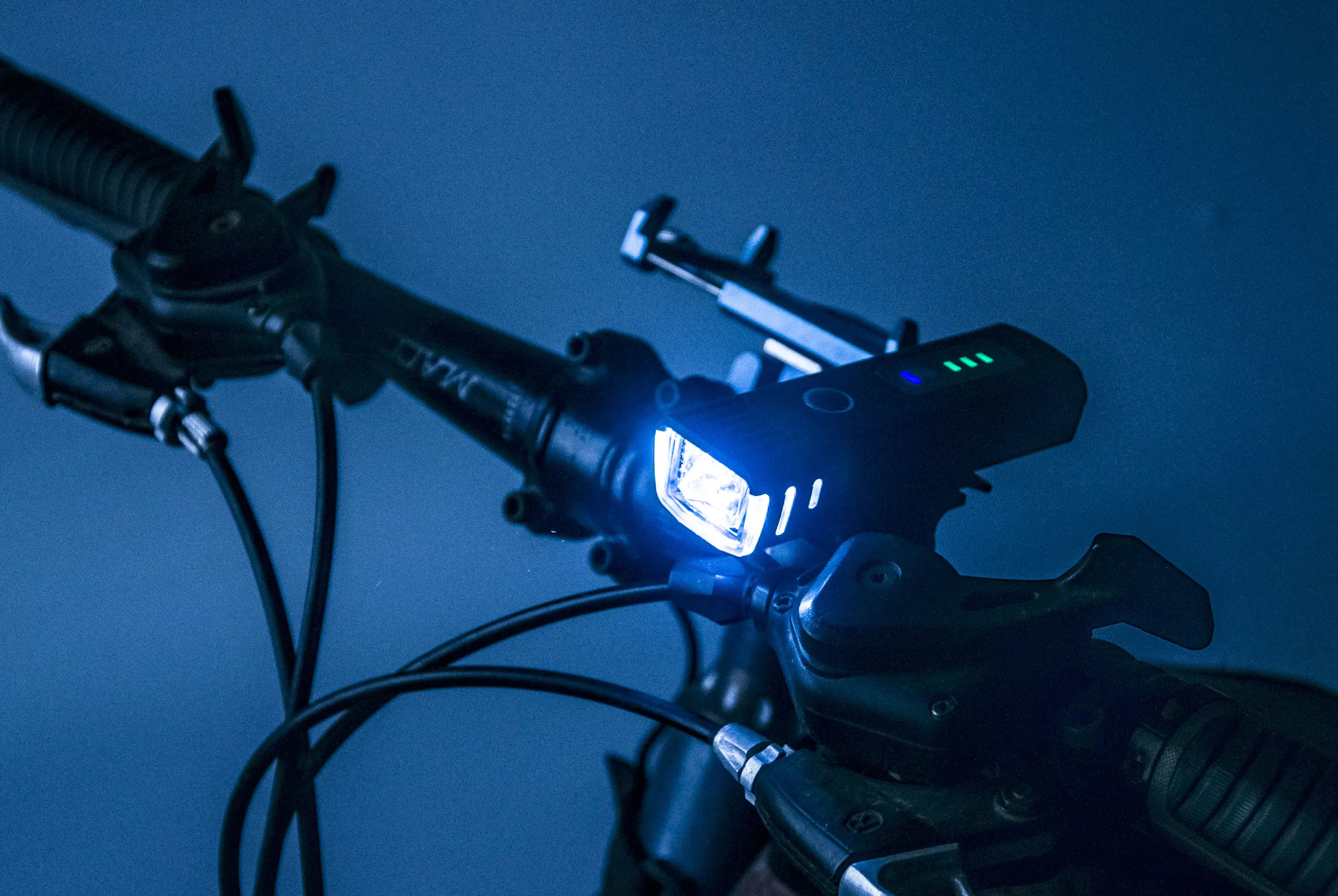 Machfally Bicycle Light 250 Lumens USB Rechargeable Led Mountain Motion sensor bike light