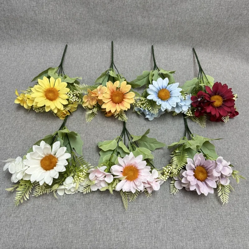 Artificial bunch of artificial flowers sun lotus and butterfly ball flowers for European-style home decoration