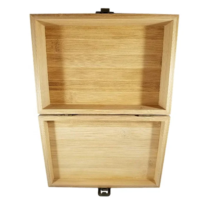 
Bamboo and wood hinged cigar storage box 