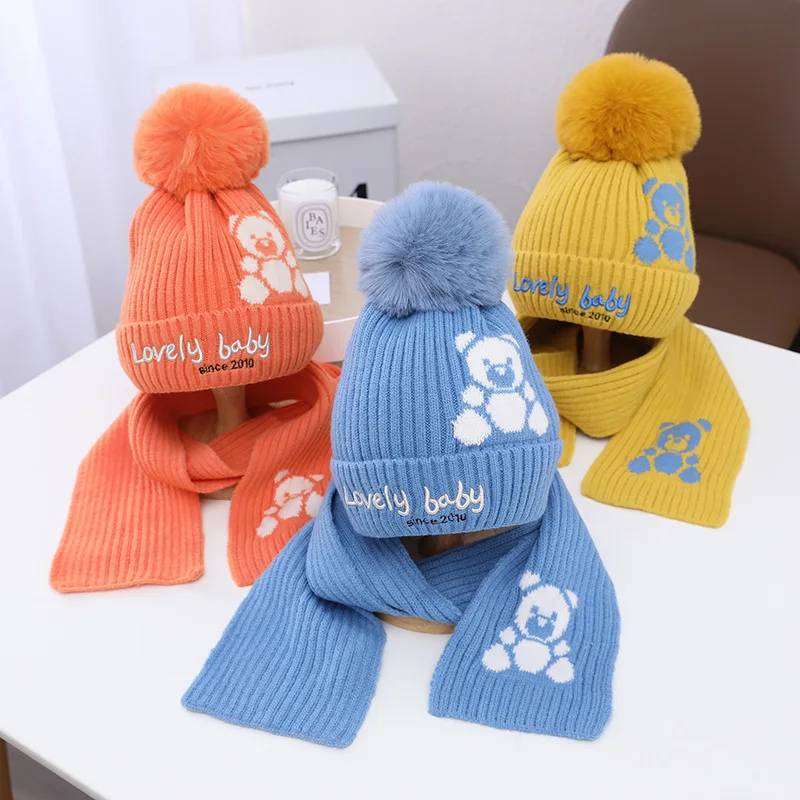 Custom Logo Winter 2Pcs/set Children Little Bear Beanie Scarf Set 100% Wool Jacquard Knitted Long Plain Plush Fur Pom Pom Kids