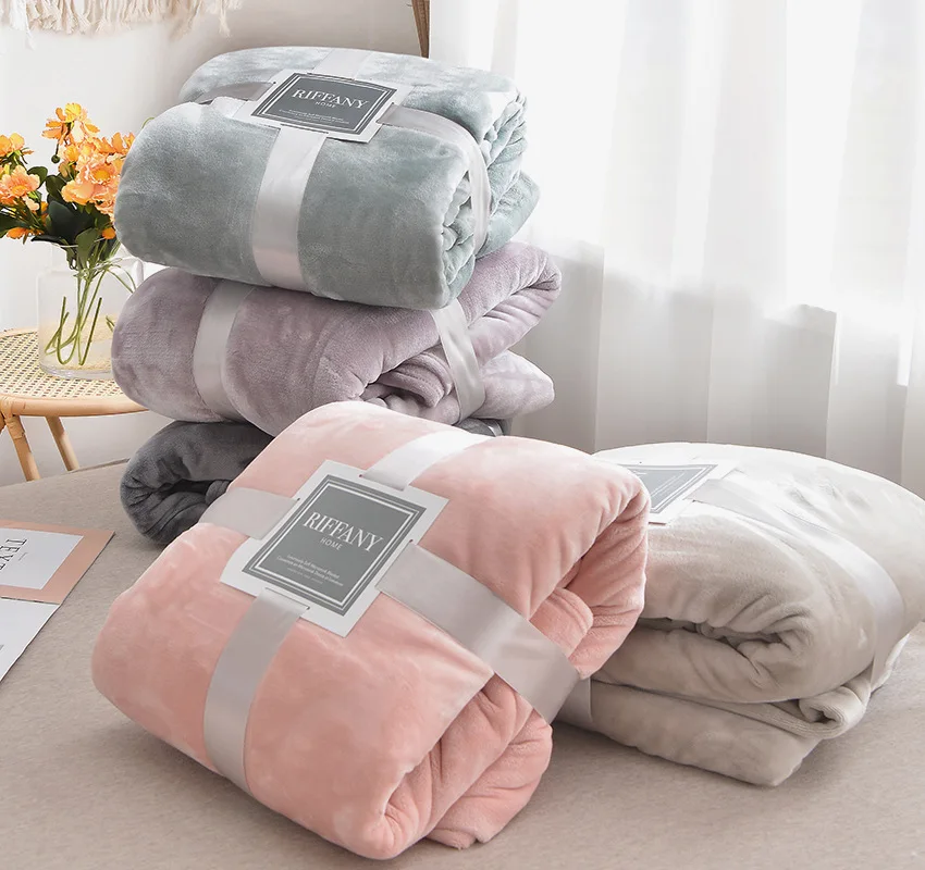 Free Sample custom Soft 100% Polyester coral Flannel Fleece travel Blanket  plush Quality Throw Blanket