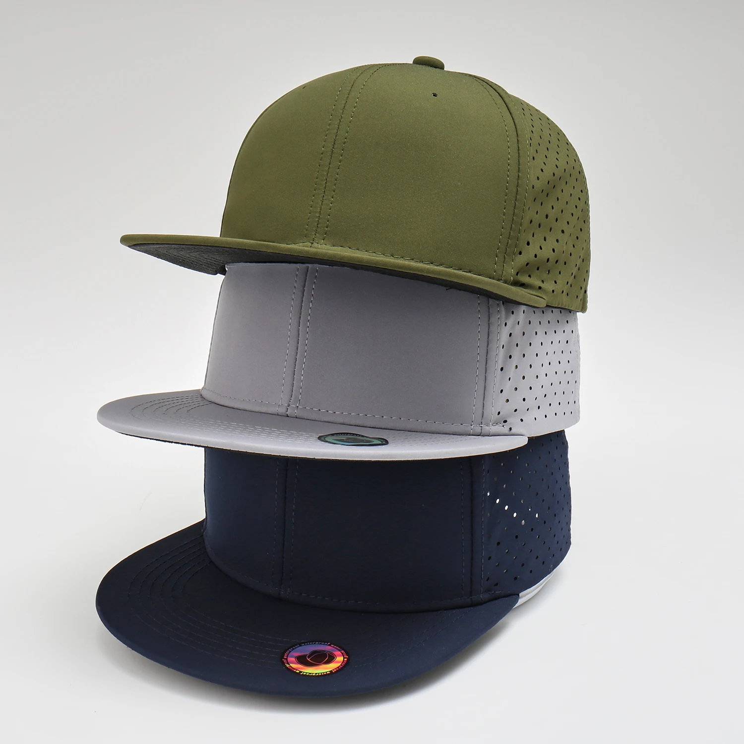 Perforated Snapback Cap Breathable Performance Custom High Quality Mesh 6 Panel Embroidery Logo Structured Golf Cap