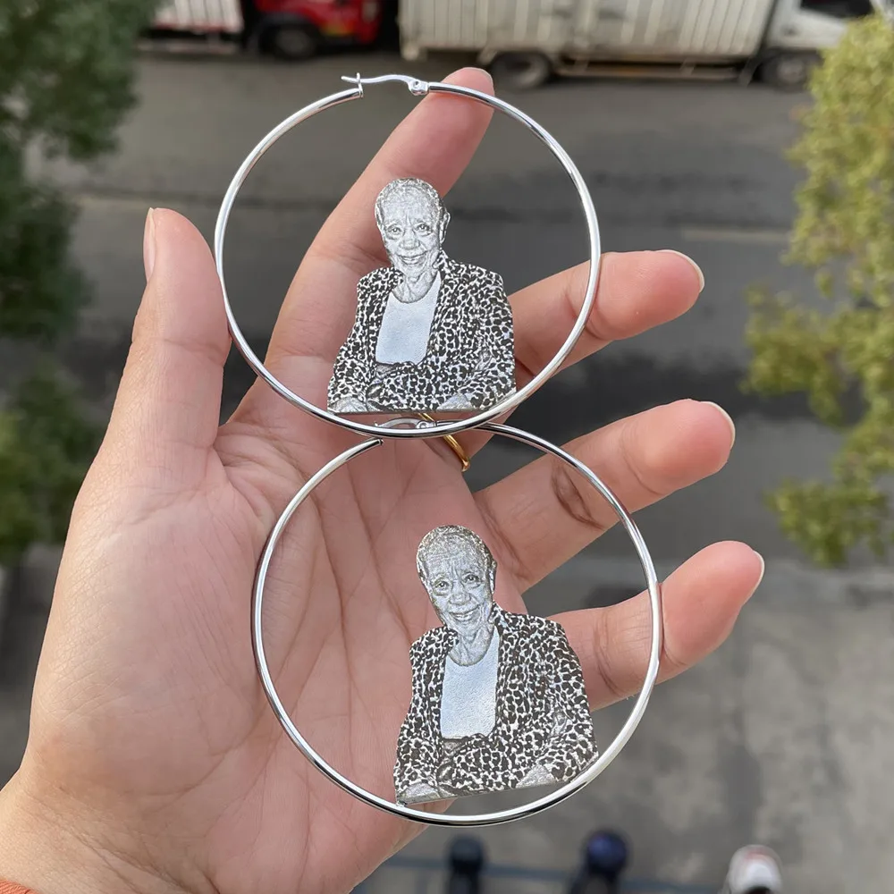 Qiuhan Custom Photo Engraved Necklace Pendant Charm in Gold & Silver Personalized Picture Necklace For Him & Her