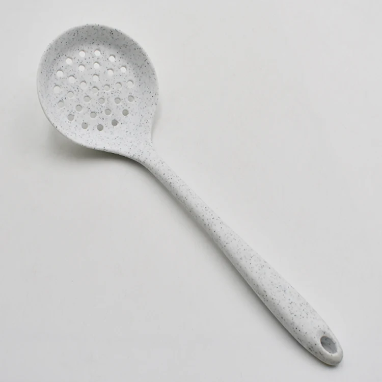 wholesale kitchen utensil Heat resistant Food grade non stick silicone  Fried Strainer Skimmer