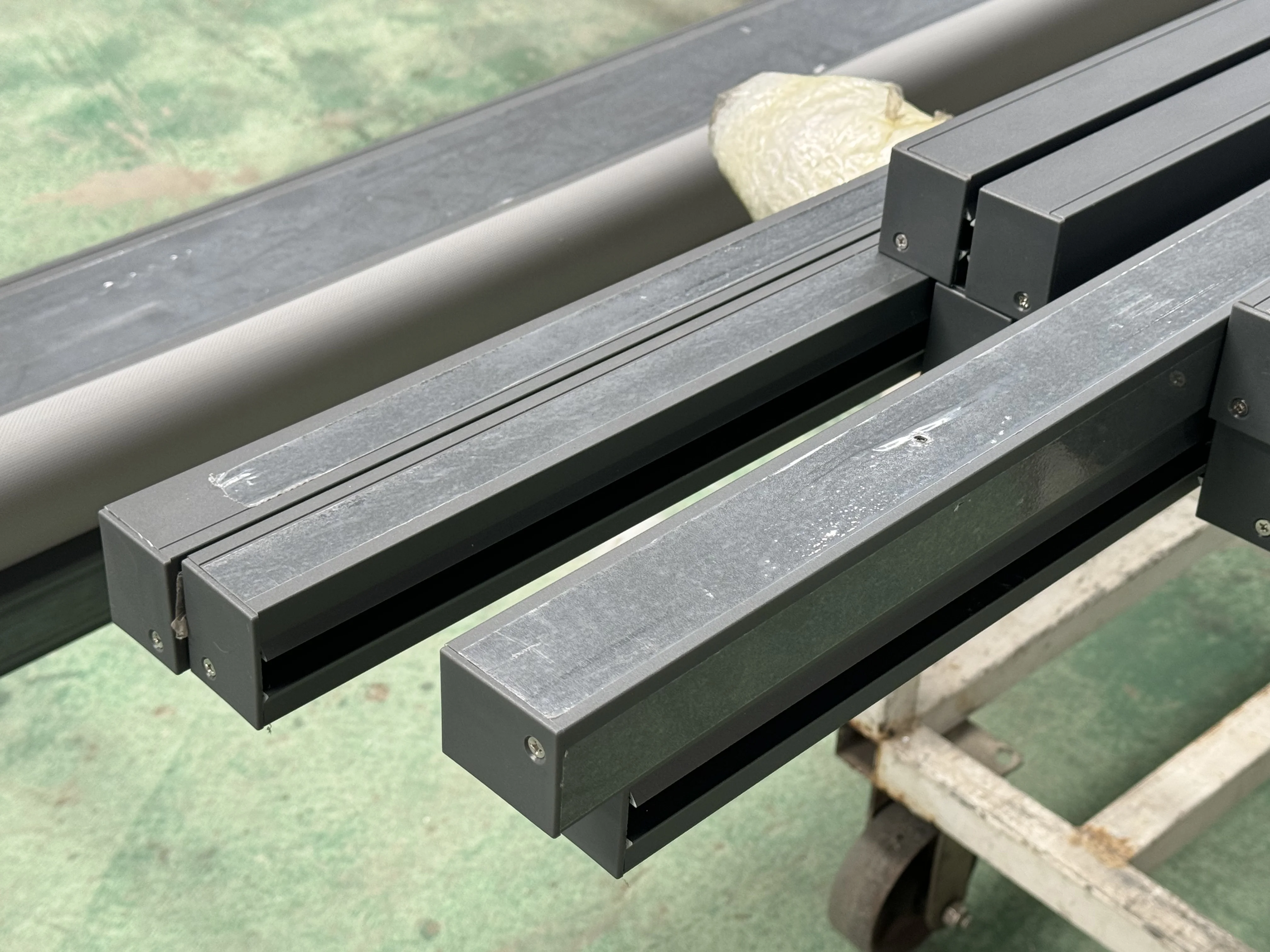 High Quality Customized Sun Shading Sunscreen Waterproof Windproof Zip Blinds Motorized Remote  Control Outdoor Roller Blinds