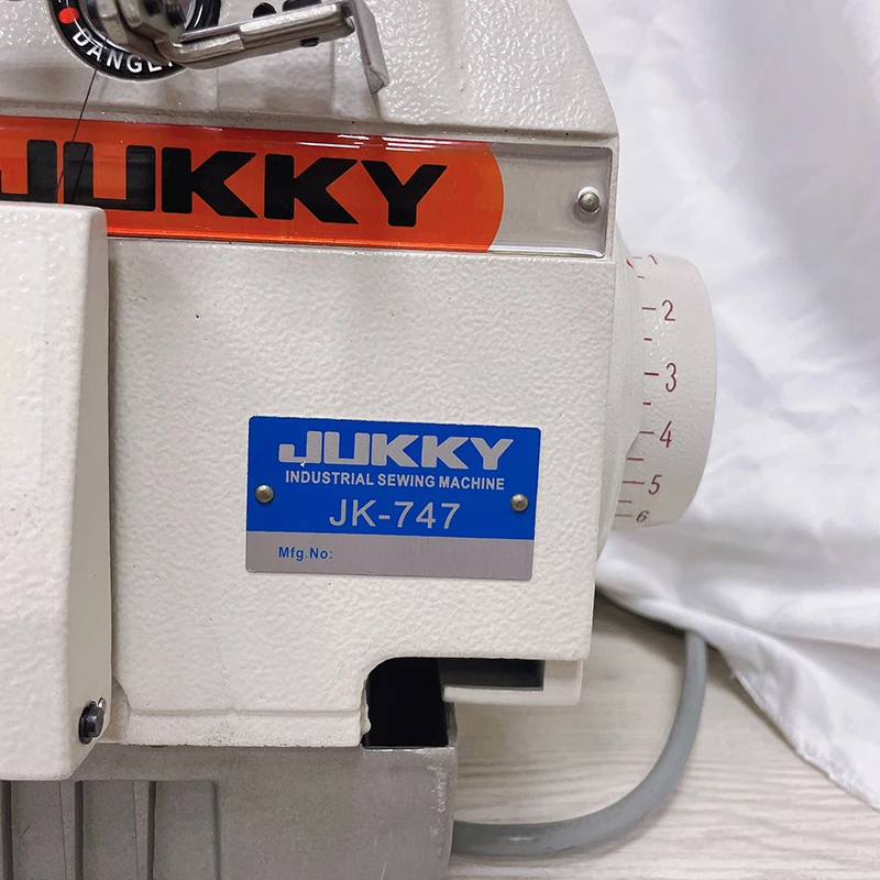 China Jukky Good Price Direct Drive Wiki Brand High Speed Four Thread Overlock Sewing Machine Suitable