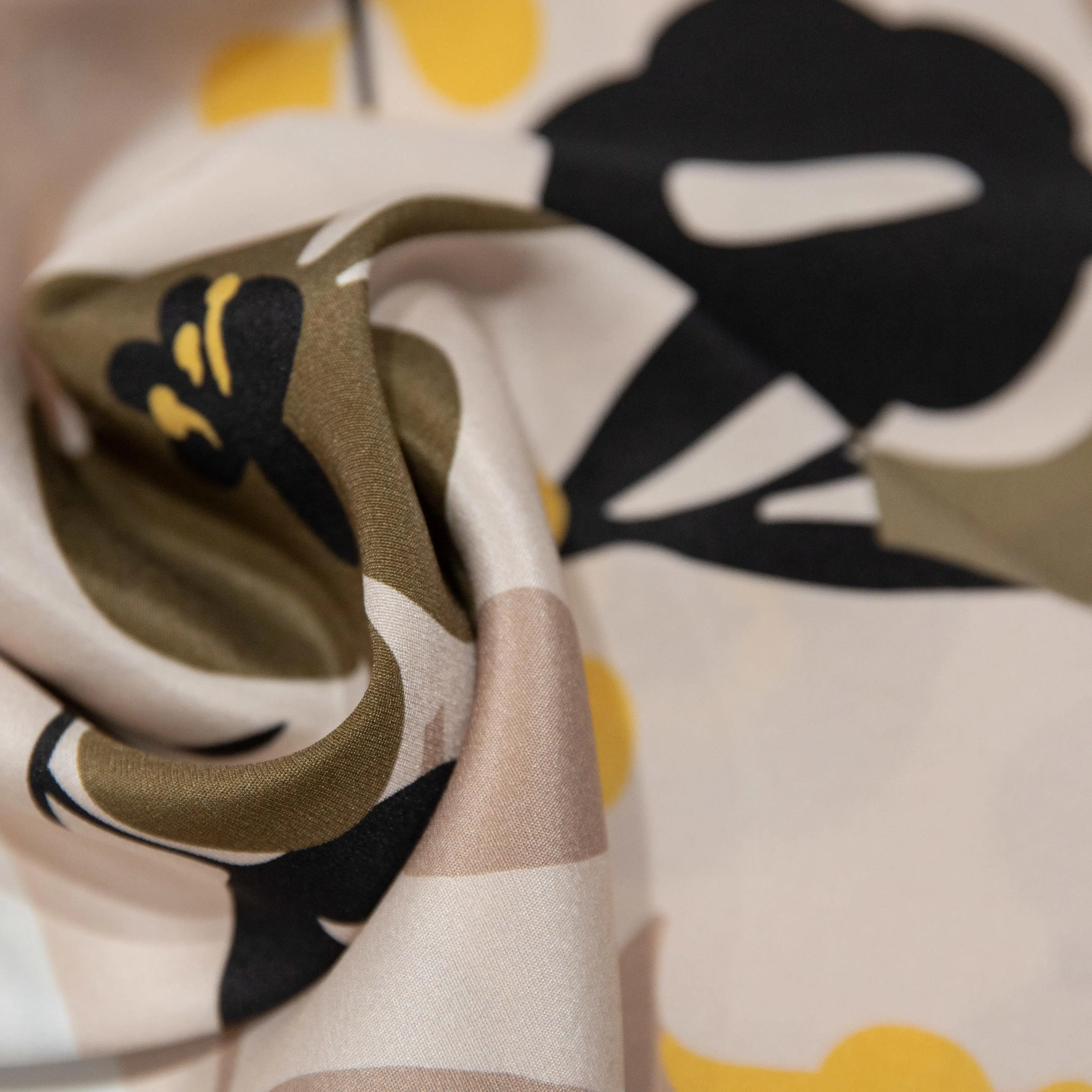 High Speed Textile Spandex Printing Fabric Breathable Plain Dyed Mulberry Silk Printing Fabric