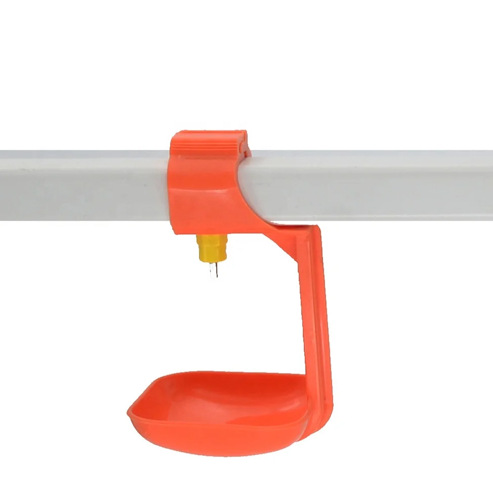 Автоматический водяной стакан для куриных бройлеров