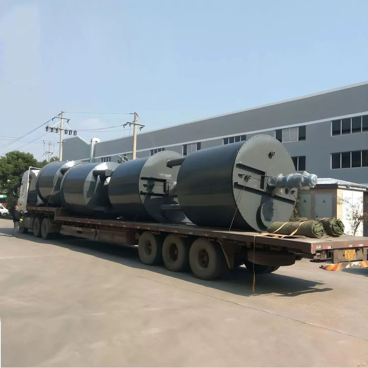 High Corrosion Resistance Chemical Container PTFE Lined Reactor Rotary Plastic Lining Process for Chemical Plant Equipment