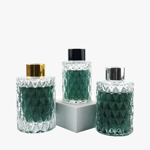 Hot Sale Carving Various Patterns Glass Wine Bottle With Wooden Lid Aroma Reed Diffuser Bottle
