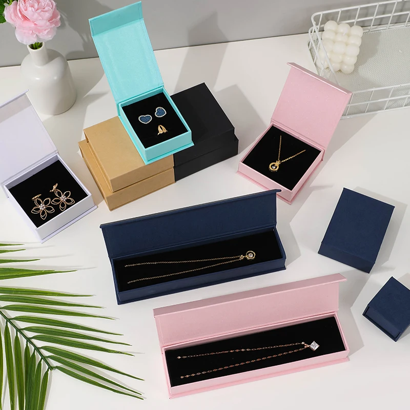 Jewelry earrings packaging box Magnetic flip ring necklace packaging box