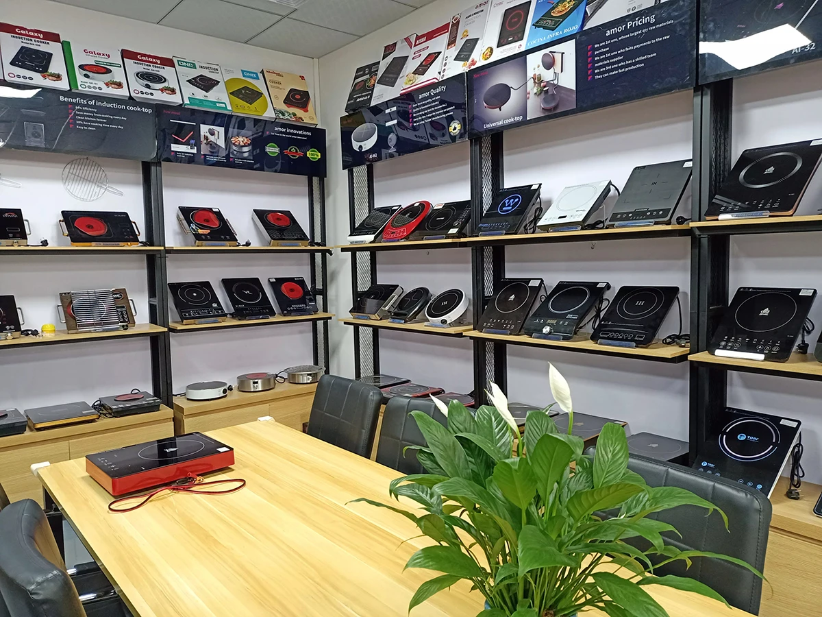 2200w Low Price Durable Electric Cook Top Temperature Sensor Plate Smart Mini Induction Cooker