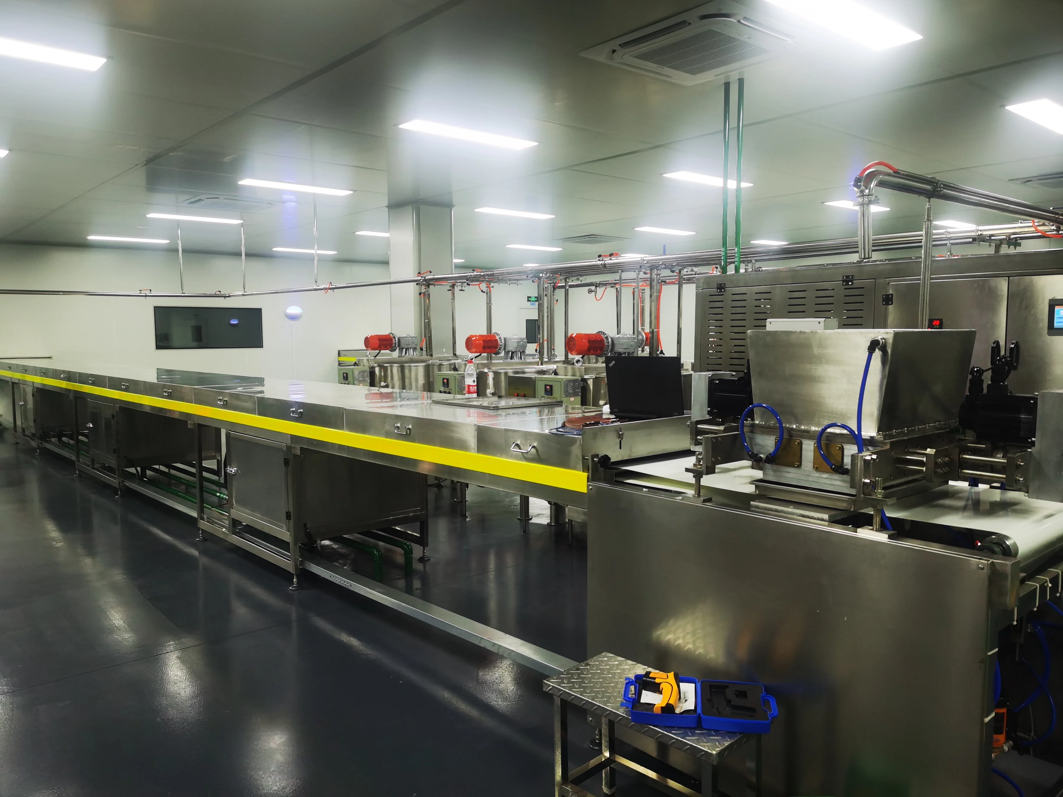 Automatic production machinery chocolate drip machine granular chocolate with cold aisle chocolate molding equipment