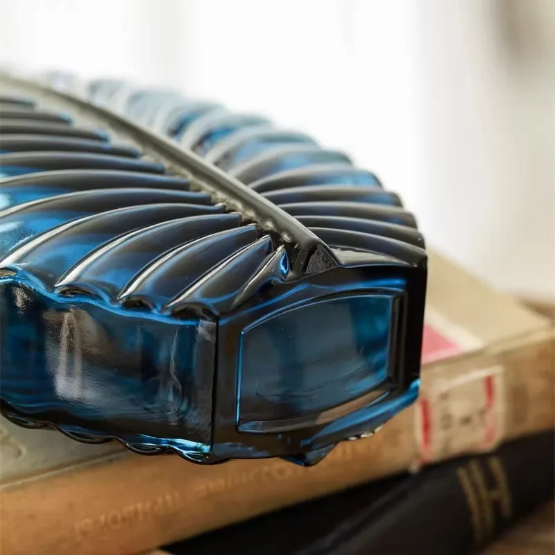 Modern Simple Creative blue Leaf Pattern Glass Vase Wedding decoration for Flower Arrangement Party table decoration