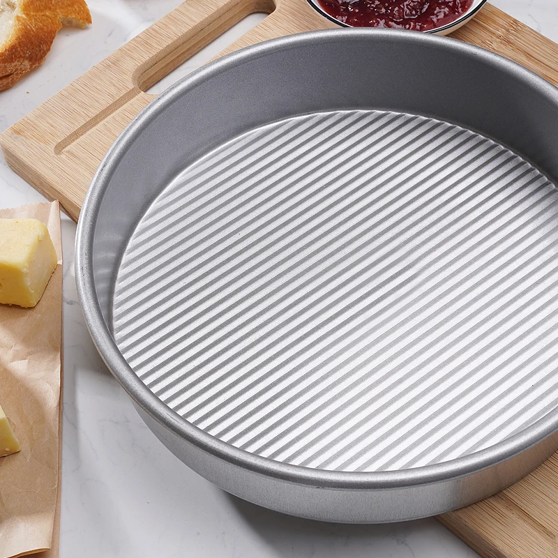 Heavy Duty Round Cake Pan,  Aluminized Steel Loaf Pan, 9inch,1 Pound, Silver corrugated surface design,silicone coating
