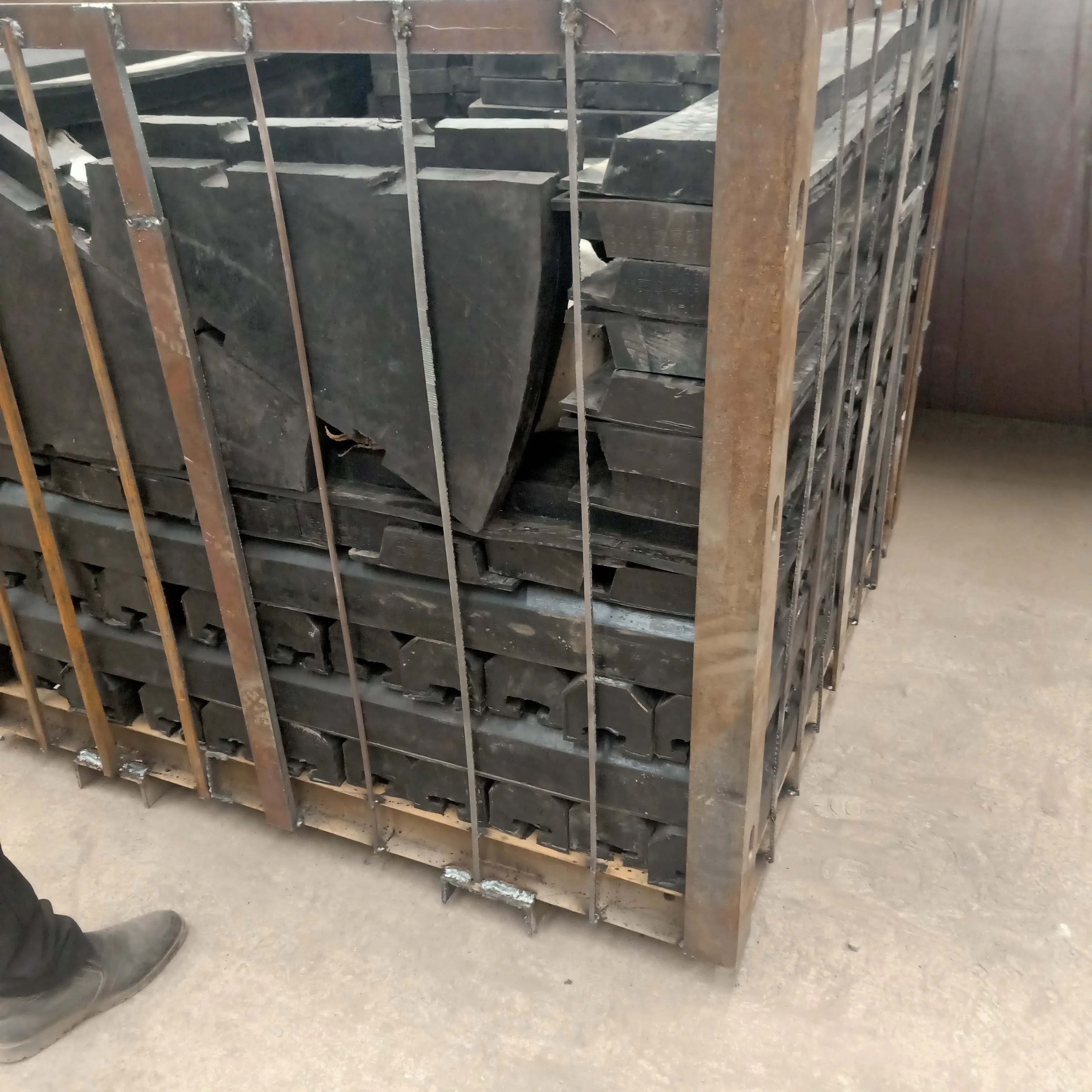 Truck-mounted Crusher for Stone and Quarry Plant