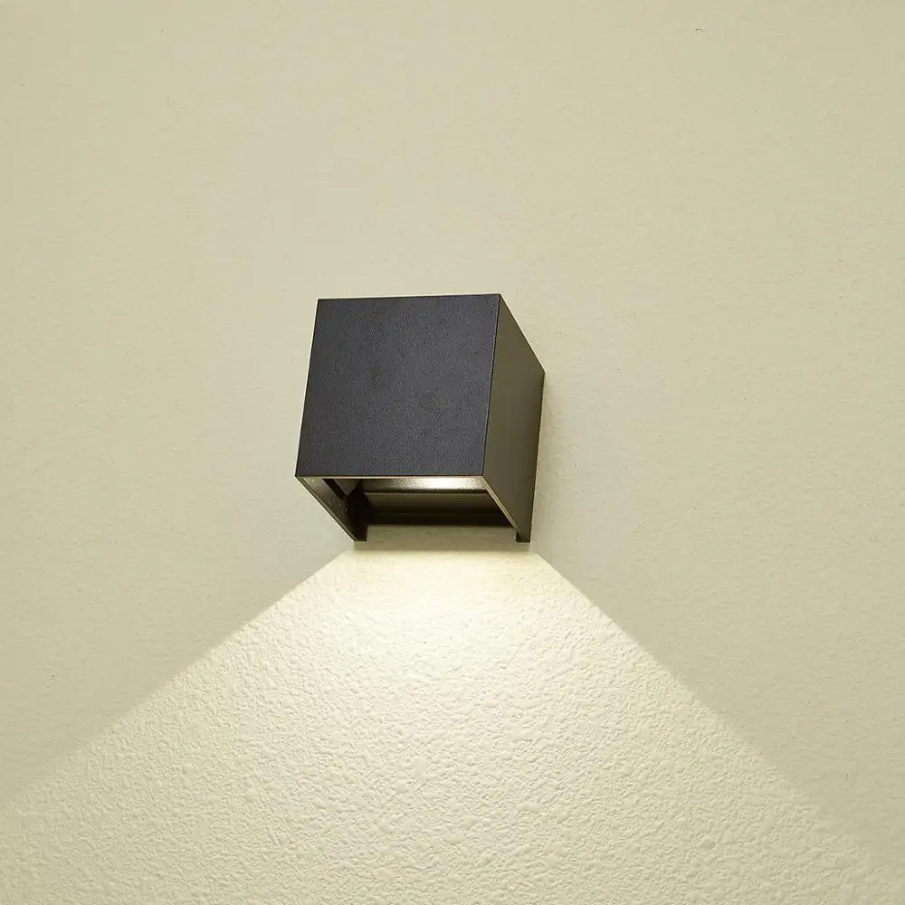 Outdoor Modern Beam Angle Ajustable Cubic IP65 Aluminum LED Wall Luminaire and LED Wall Scone