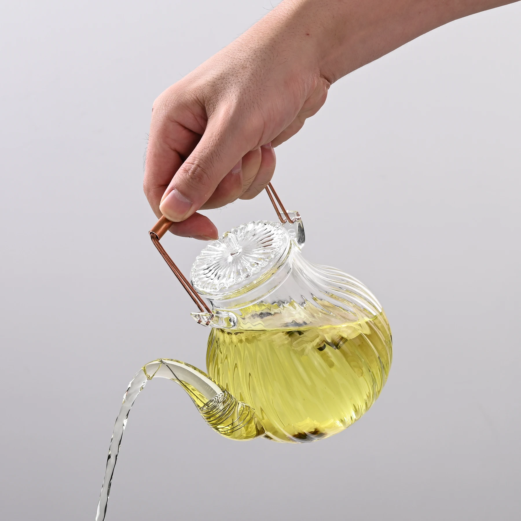 700ml Borosilicate Glass Teapot Heat-resistant Kettle Flower Tea Set Bamboo Handle Teaware Household Office Coffee Bar Supplies