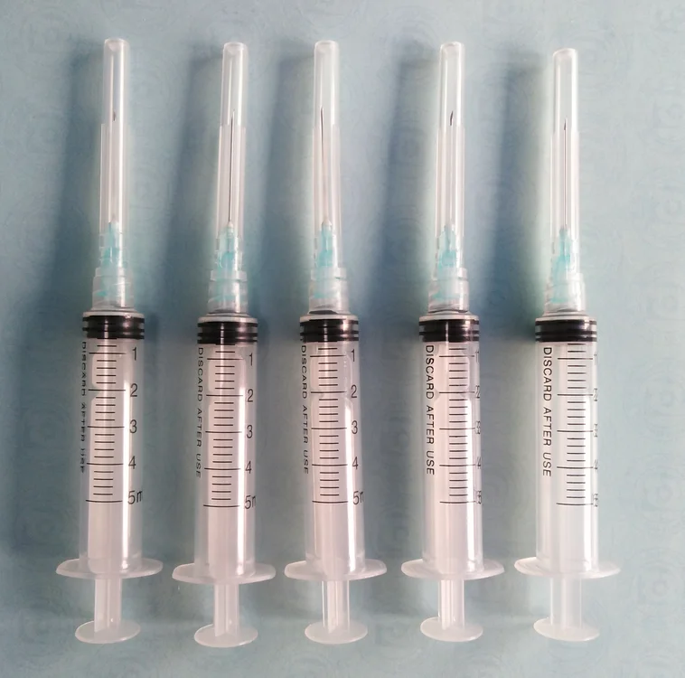 disposable syringe