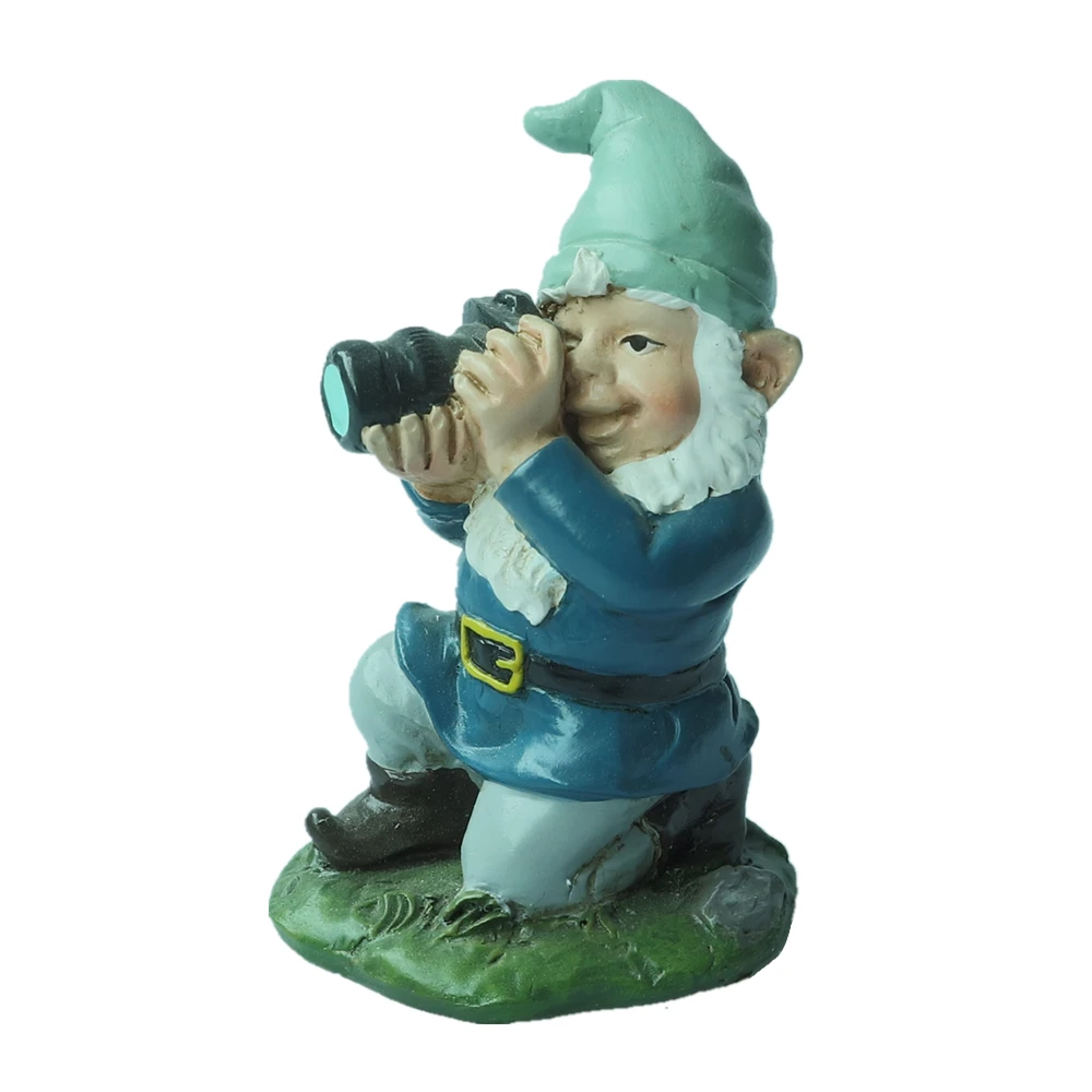 Fairy Garden Decor Resin Craft Cute Miniature Kneeling Gnome Statue with Camera Decoration Polyresin Gnome Figurine