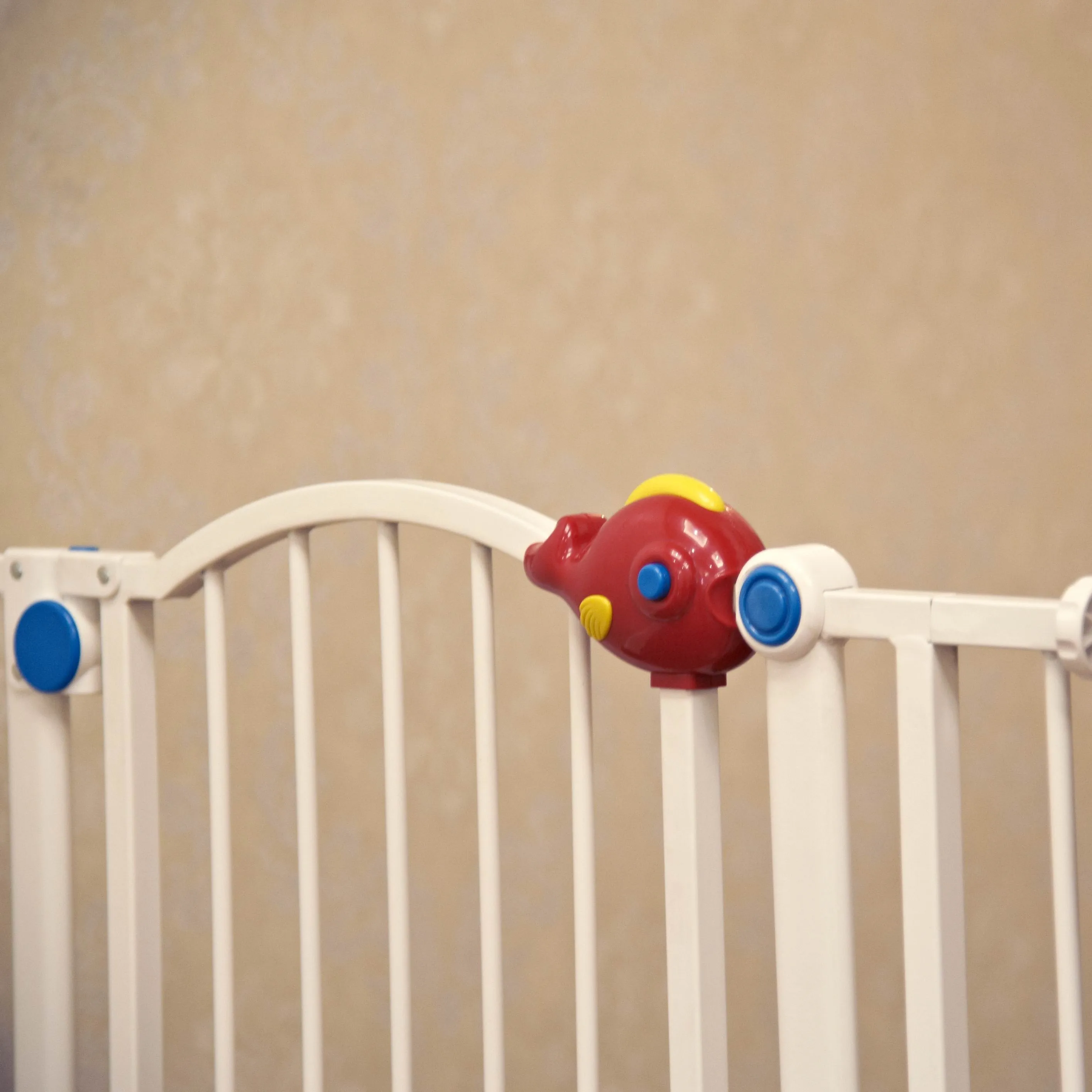 
Pressure mounted gate Metal door and stairs baby safety gate 