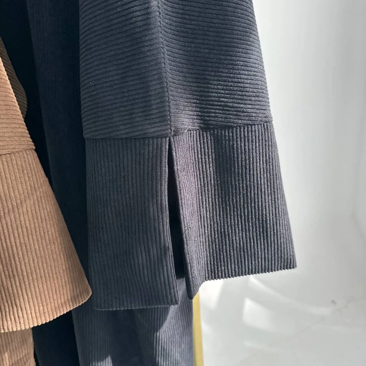 Yibaoli Manufacturer gray and green modern corduroy velvet winter dress islam abaya dubai women