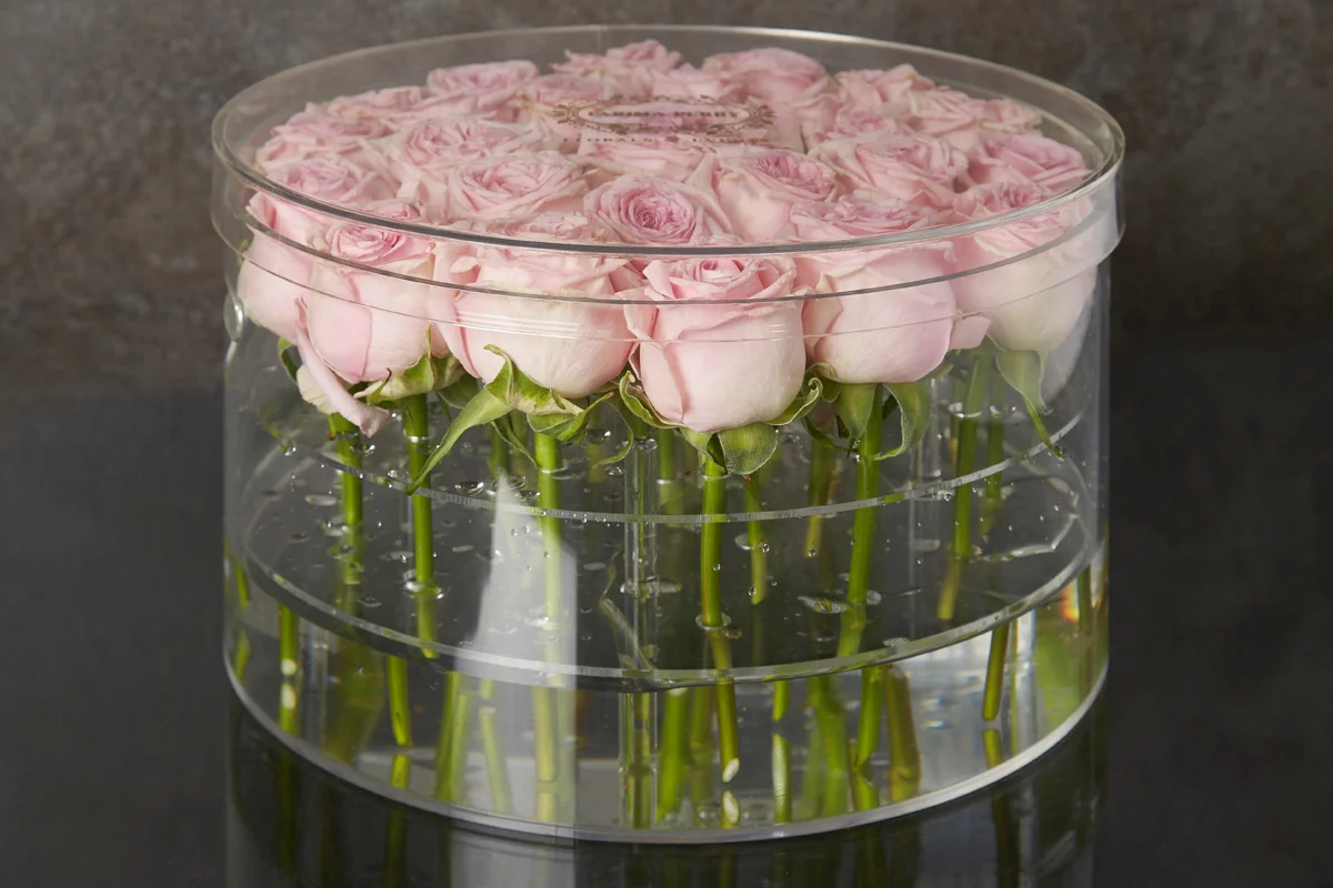 Luxury Clear Flower Acrylic Rose Box with Drawer Transparent Acryl Flower Box Round Crystal Acrylic Flower Box 9 Holes