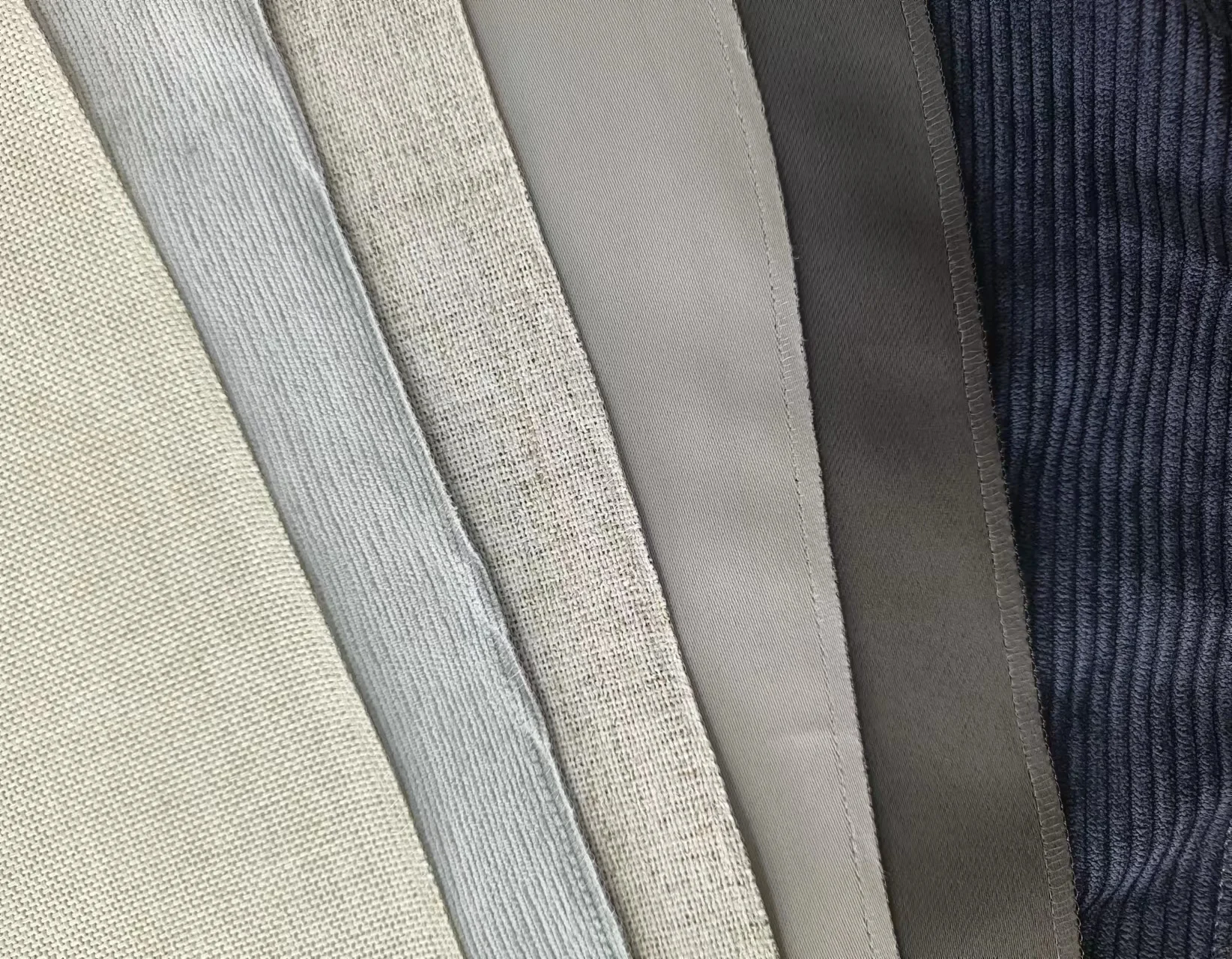 Modern Top New Design 3D Digital Printed Soundproof Sublimation Blackout Curtains Sets For Living Room Customized