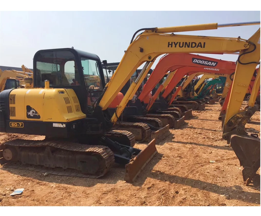 Cheap price used mini excavator Hyundai 60-7 6 ton small South Korean brand digger
