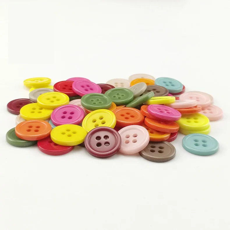 4-holes Button for Garment Accessories Resin Button for Coat Fashionable Button High Quality Low Price Bulk Stock