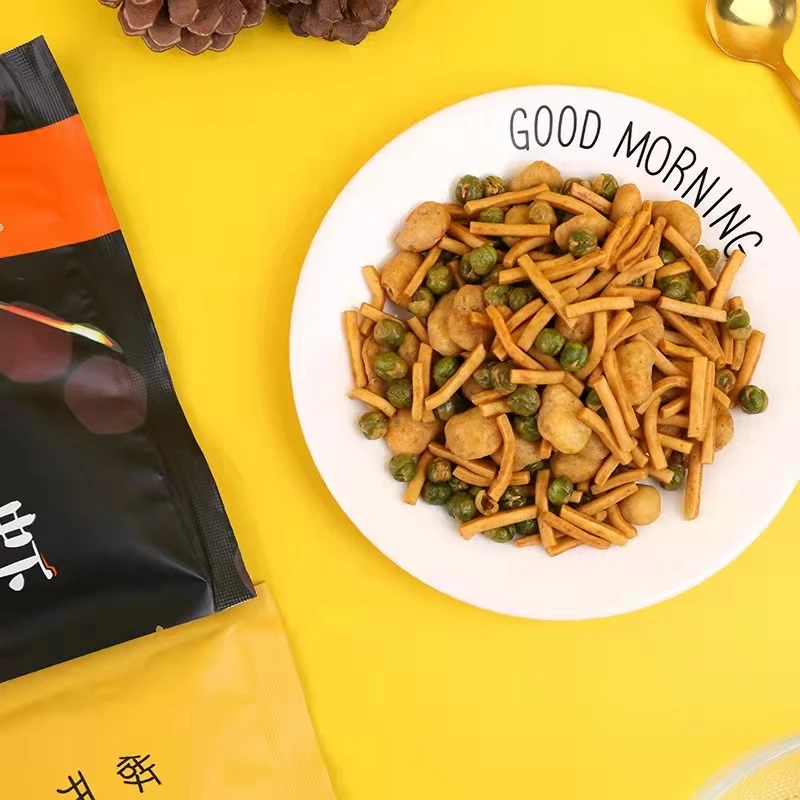 Indian Mix Crackers With Peanuts and Green Peas