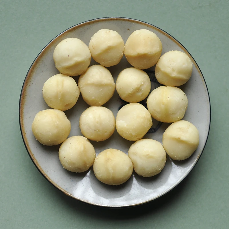 Good sell Snack delicious macadamia nuts Kernels High standard in quality macadamia nuts Kernels