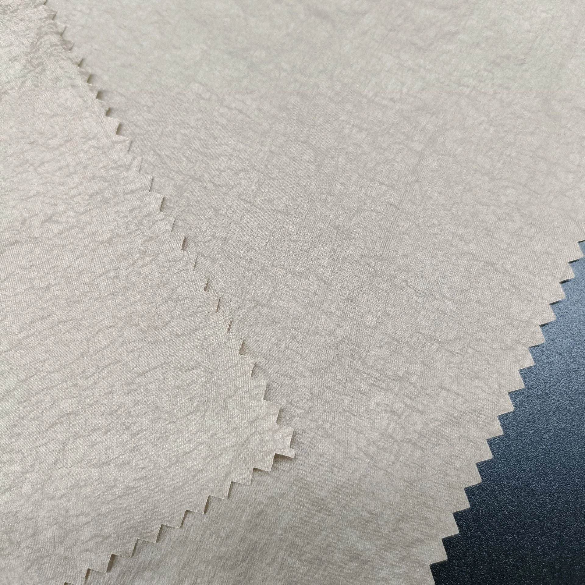 Parachute nylon fabric ripstop nylon fabric waterproof wrinkle fabric for jacket