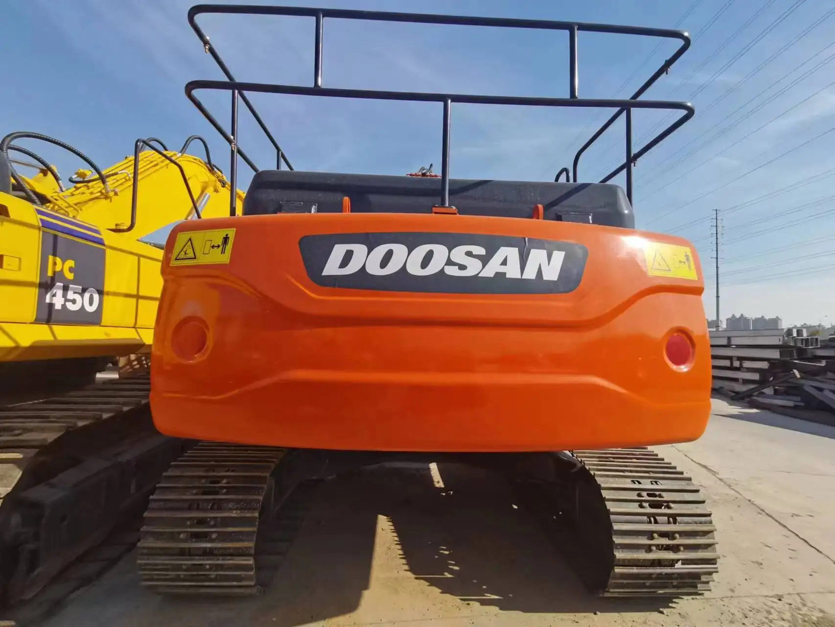 Secondhand  Tracked Excavator DX300LC 300 For Sale/Used Doosan DX300 Excavator With Low Price