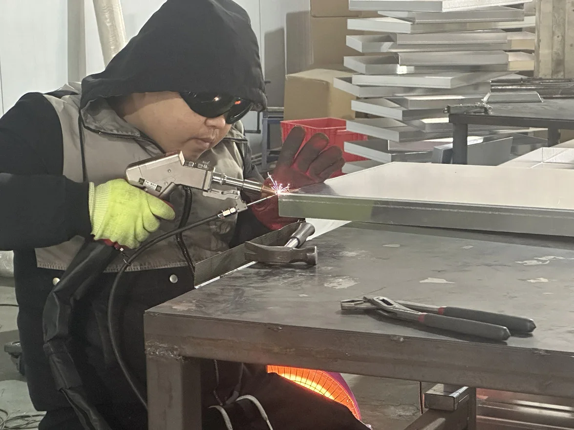 Customized 304 stainless steel plate rectangular Perforated  tray with edge for drying frying