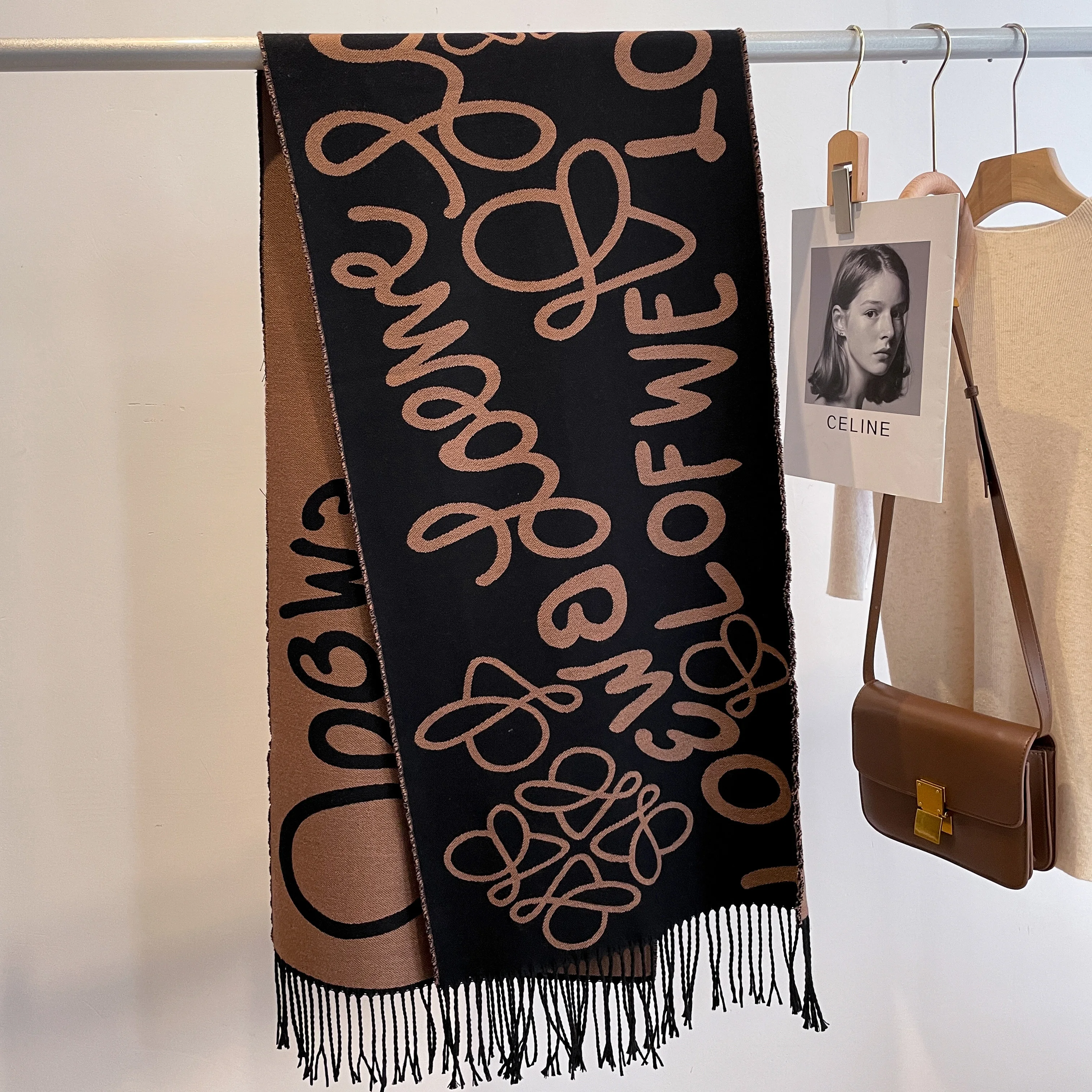 Ladies thickened long warm blanket letters and horse women shawls imitated pashmina luxury designer winter cashmere scarf