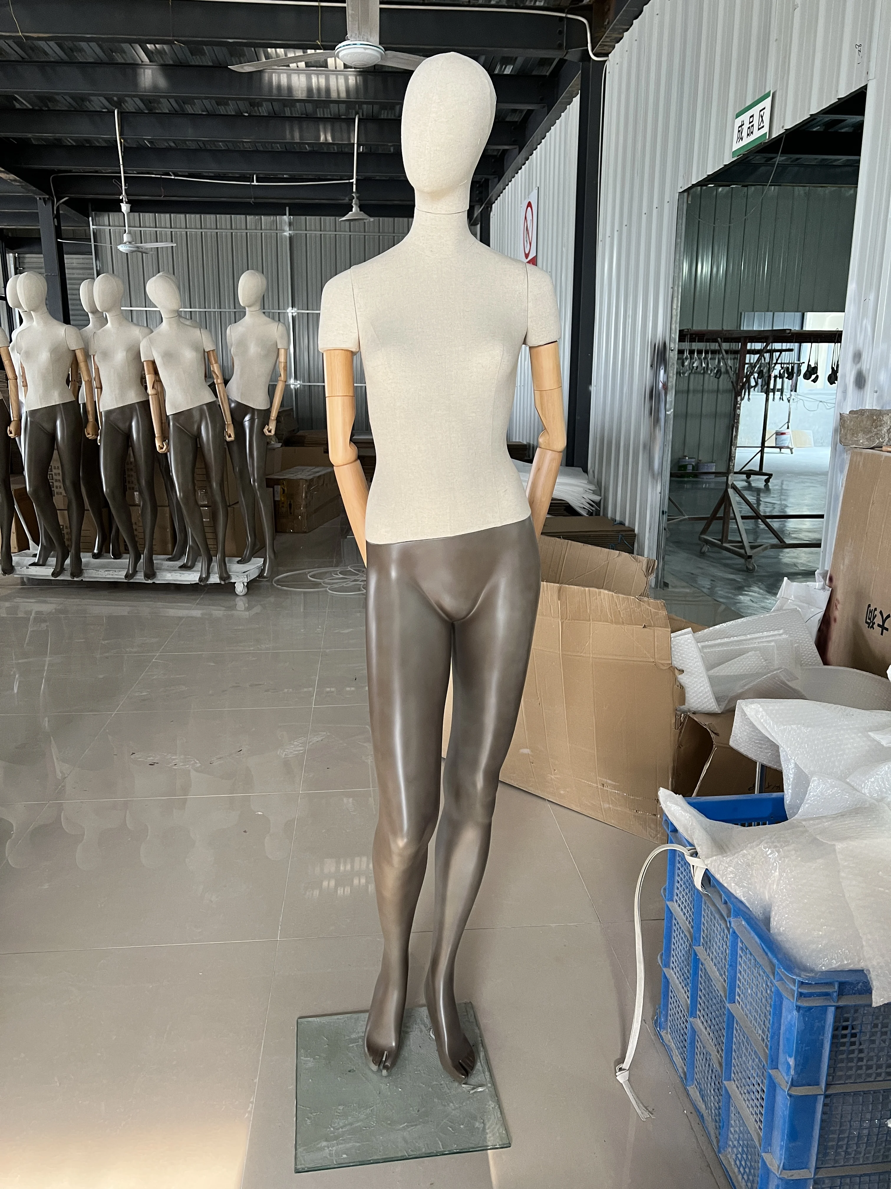 Fiberglass Female Full Body Mannequin Linen Wrapped Cloth Wooden Arms Clothing Store Window Display Shops Props Fashion Display