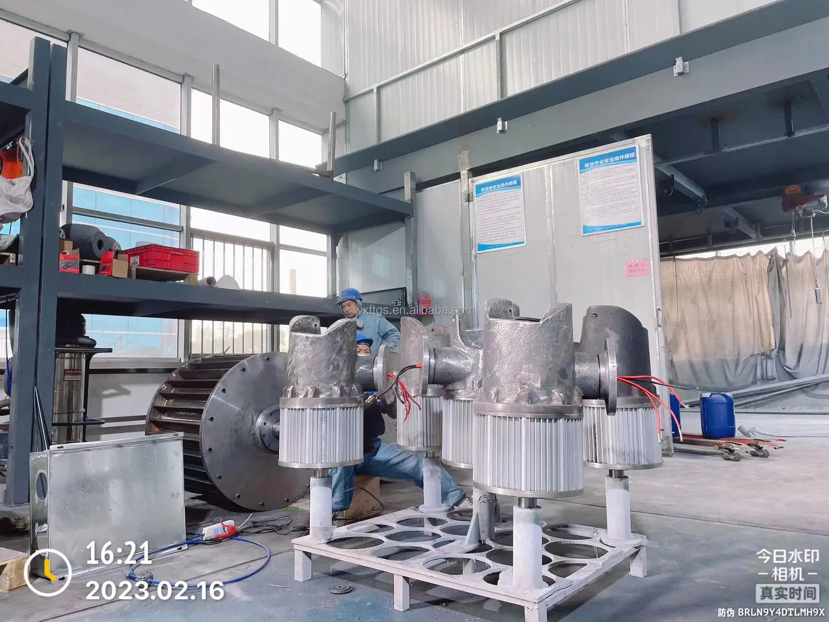 Home Use 5KW Wind Turbine Generator 220V 240V 380V AC Factory Price 5000W Wind Turbine with 2600MM Reinforced Glass Fiber Blades