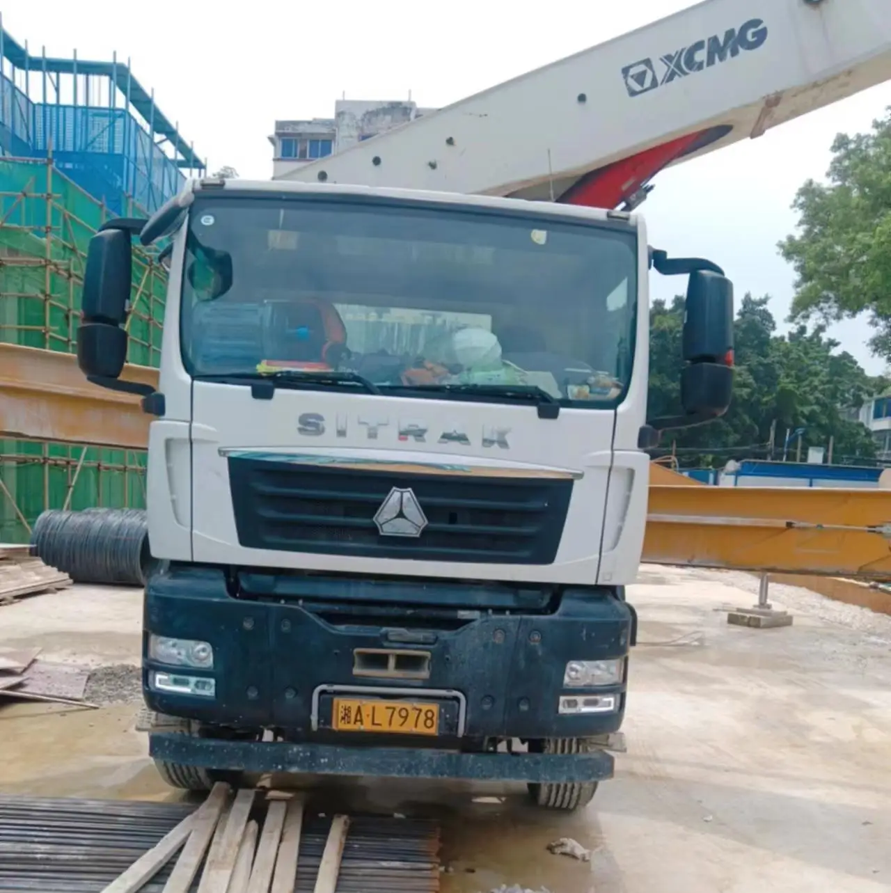 XCMG Official Second Hand 62m HB62V Truck Concrete Pump Used Diesel Mobile Concrete Pump For Sale
