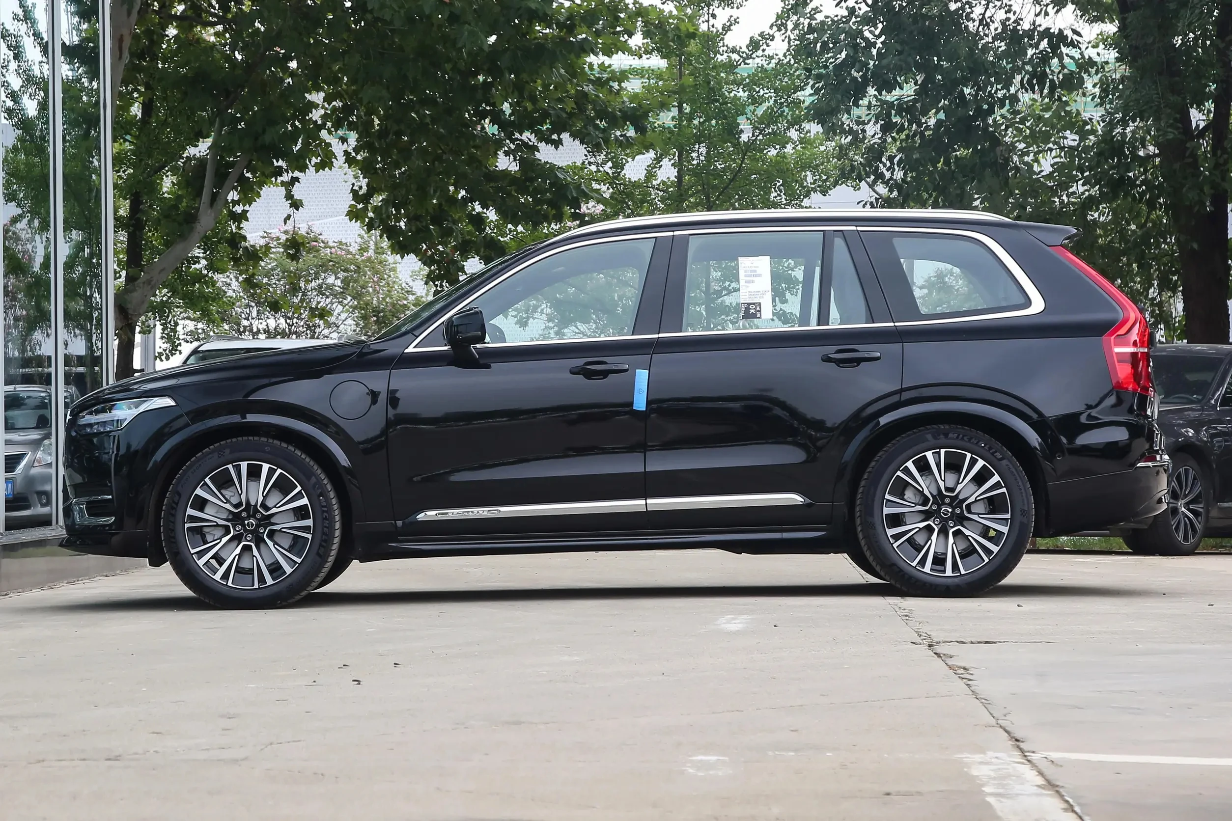 Volvo Xc90 Новый 7-местный большой Электрический бензиновый автомобиль 2024 Awd 4X4 внедорожник с гибридной системой света 48 В