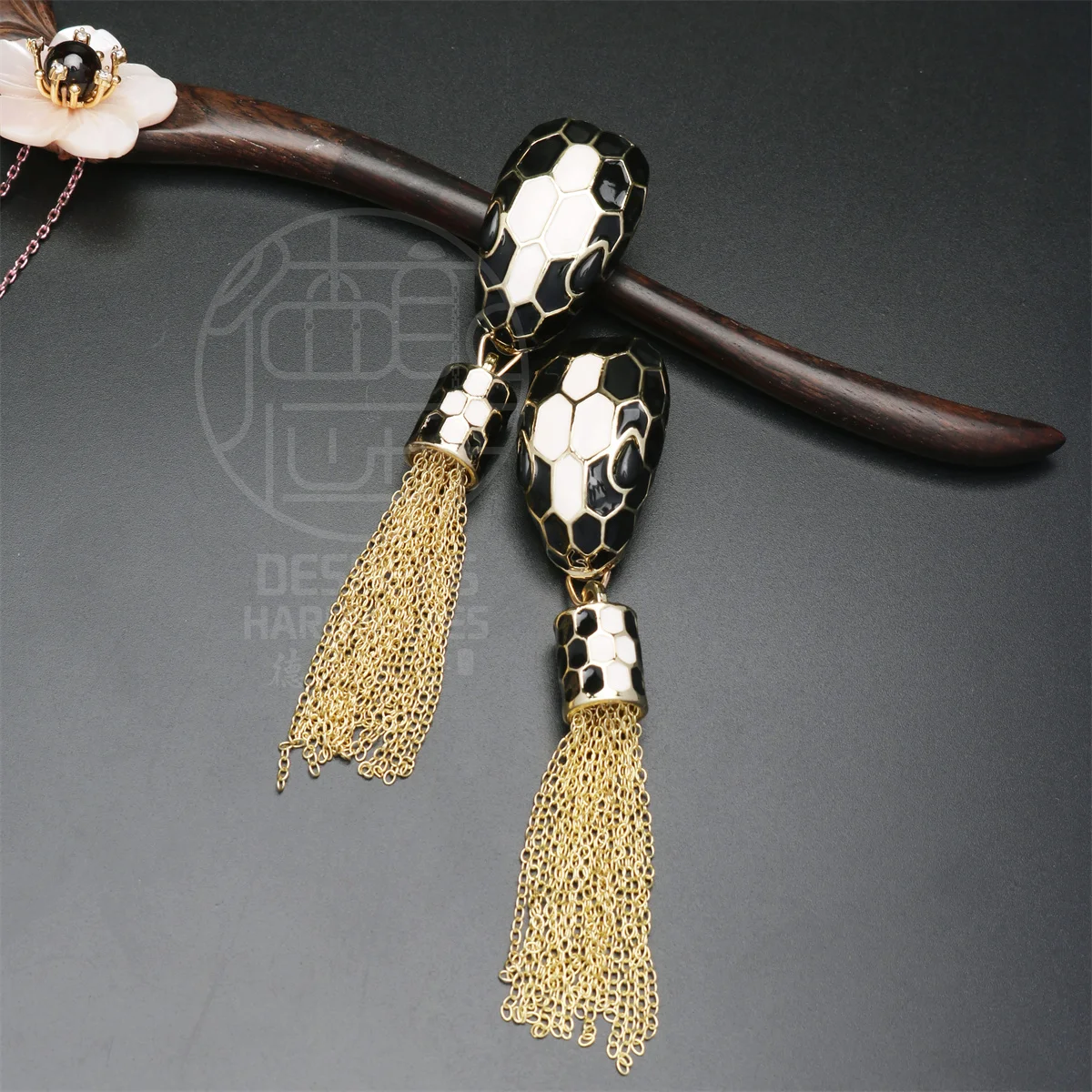 Handbag Accessories Metal Bag Rivet High End Epoxy Snake Shape Tassel Decoration For Bag