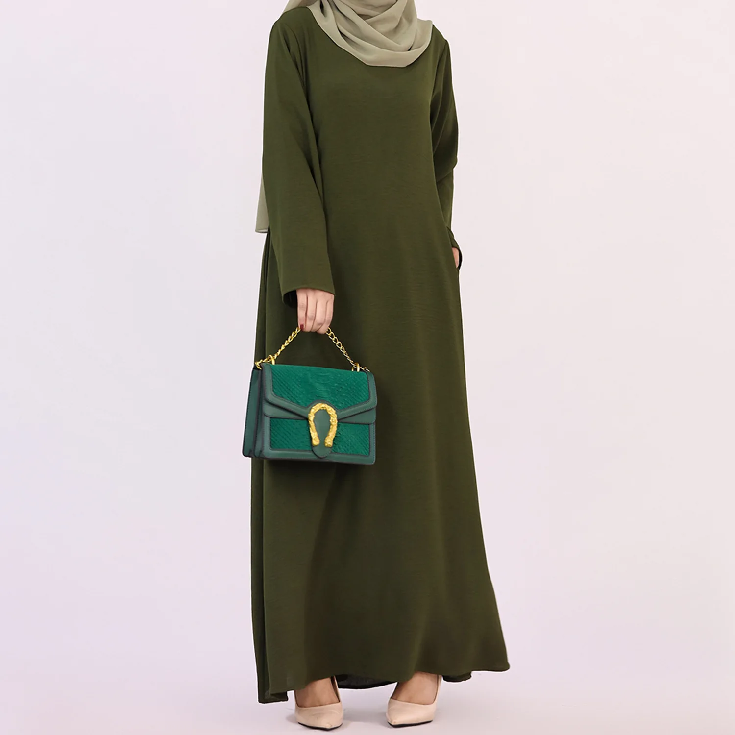 Оптовая продажа 17 видов цветов Исламская одежда простой халат Jilbab Kaftan свободные мусульманские платья с круглым вырезом Дубай Абая