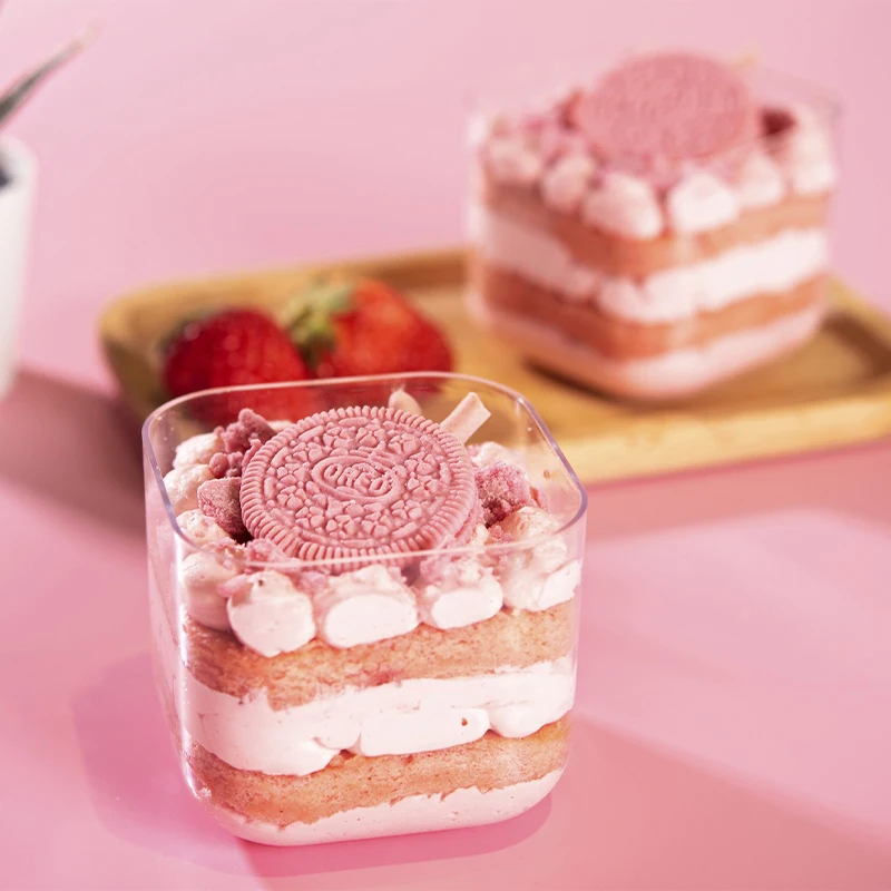 Wholesale Crystal Transparent Hard Plastic Gift Square Mousse Cake Packaging Box Small Dessert Cup Container for Food Snack