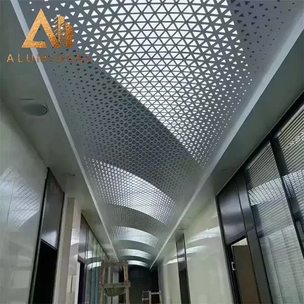 Алюминиевая панель потолка индивидуальный дизайн узора легко установить для внутренней крыши здания